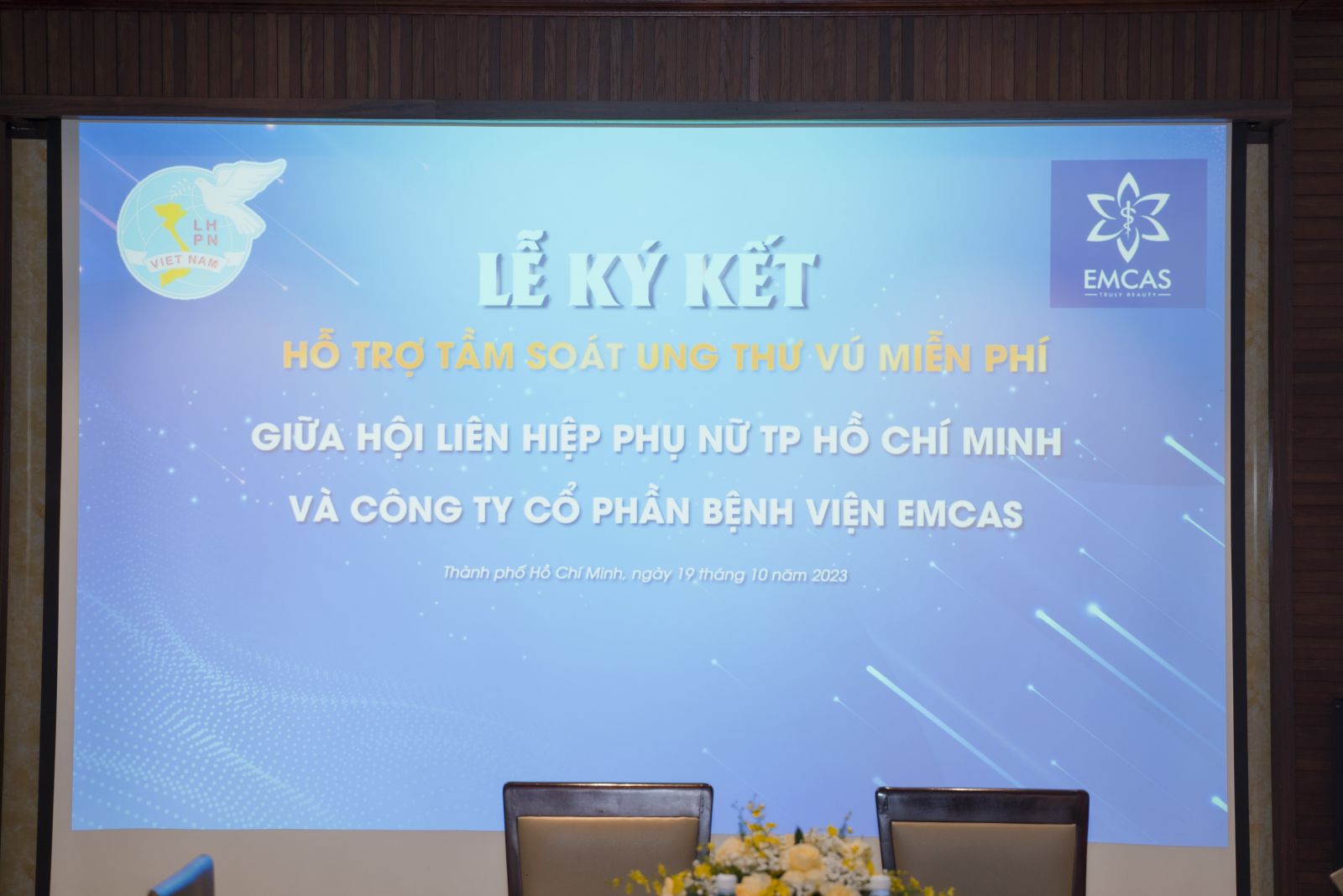 Lễ Ký Kết HỖ TRỢ TẦM SOÁT UNG THƯ VÚ MIỄN PHÍ Giữa Hội Liên Hiệp Phụ Nữ Thành Phố Hồ Chí Minh Và Công Ty Cổ Phần Bệnh Viện Emcas