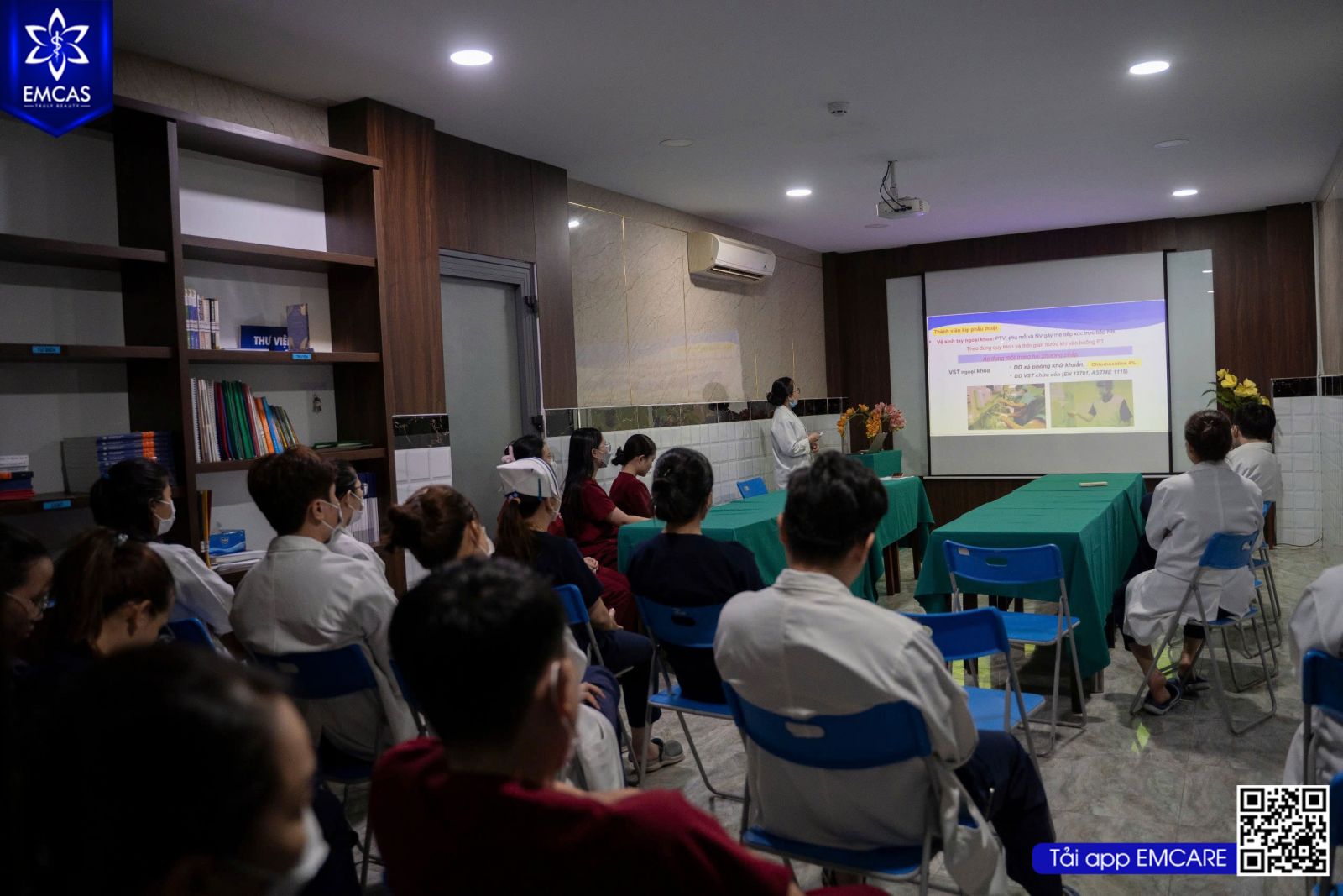 Chương Trình Tập Huấn Và Đào Tạo Kiểm Soát Nhiễm Khuẩn Năm 2025 Của Bệnh Viện Thẩm Mỹ EMCAS
