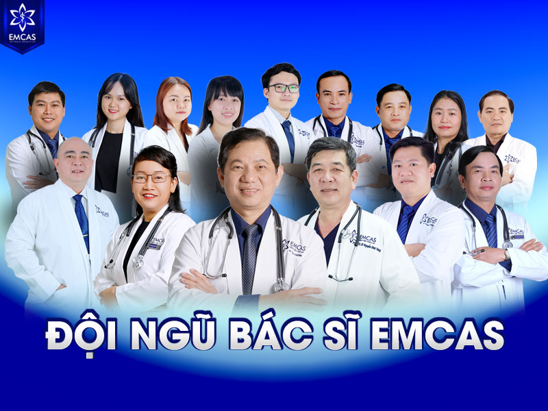Bác sĩ thực hiện hút mỡ cần có chuyên môn phẫu thuật thẩm mỹ hoặc tạo hình vì kết quả và mức độ an toàn phụ thuộc lớn vào quá trình đánh giá, chỉ định và thực hiện.