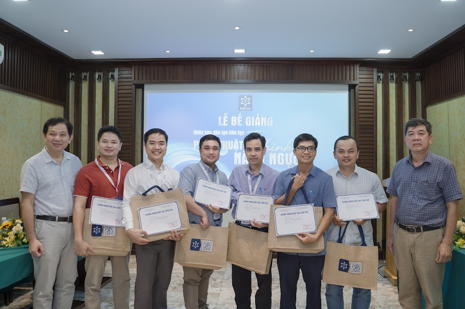 Lớp Học “Phẫu Thuật Tạo Hình Nâng Ngực”