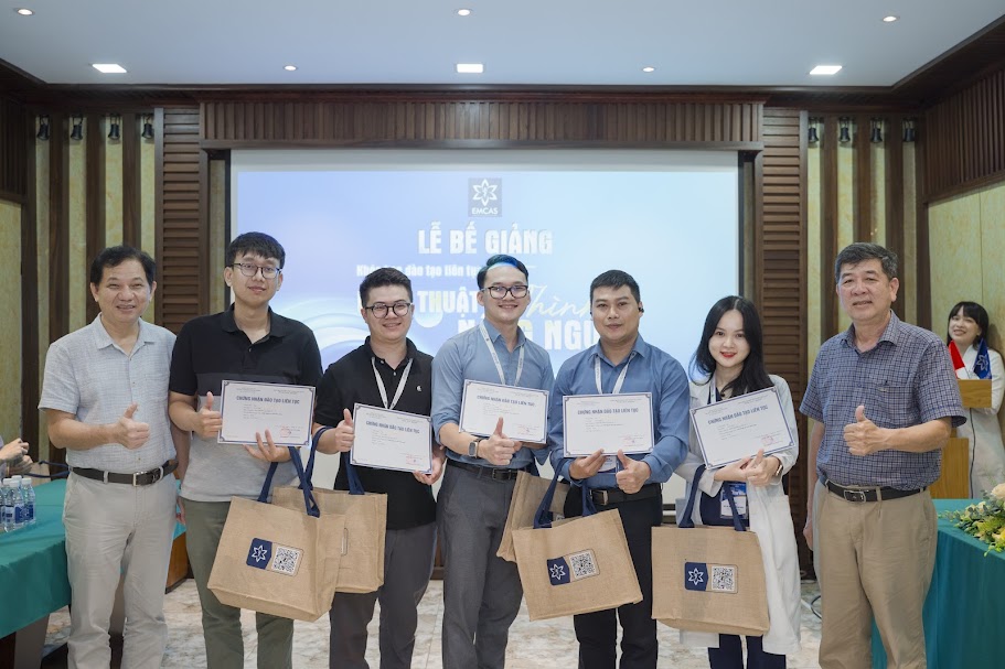 Lớp Học “Phẫu Thuật Tạo Hình Nâng Ngực”