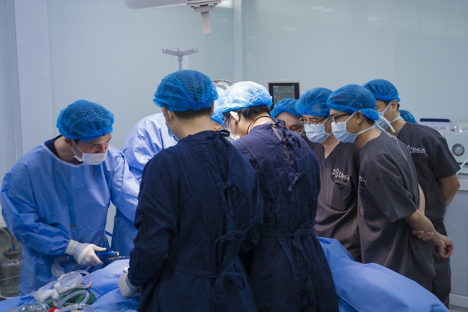 Lớp học “Phẫu thuật tạo hình nâng ngực”
