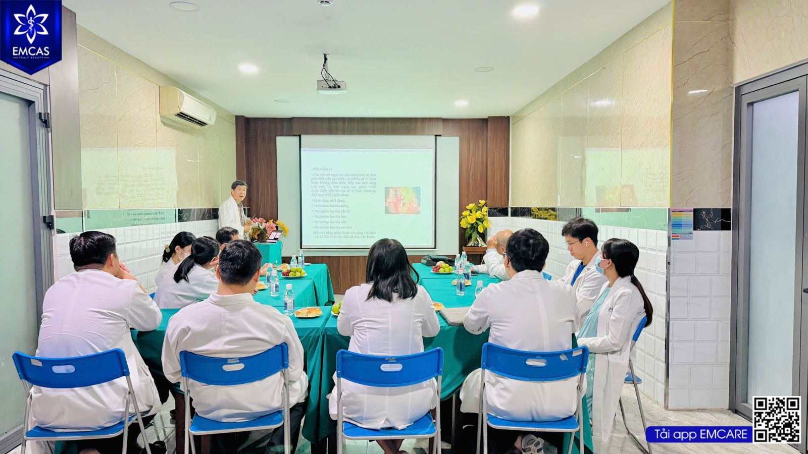 Lớp Học “Phẫu Thuật Tạo Hình Thẩm Mỹ Vùng Mặt”