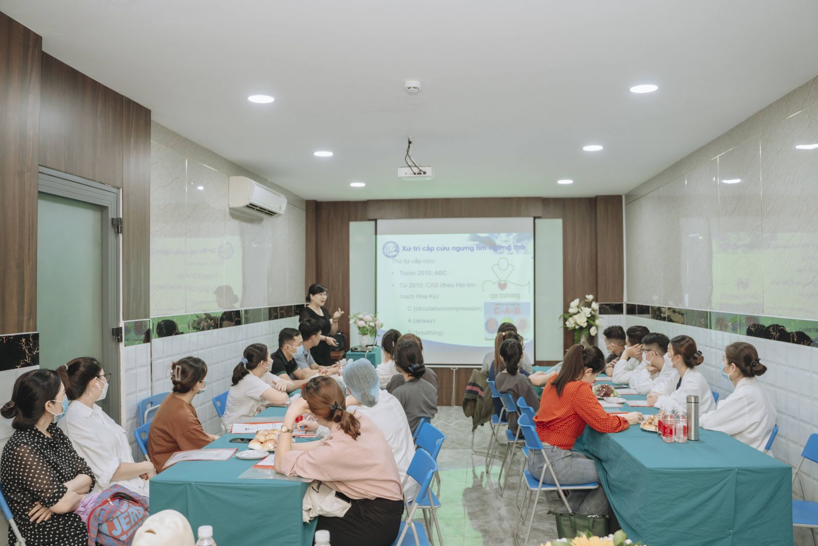 Khai Giảng Khóa Đào Tạo Liên Tục Cập Nhật Kiến Thức Trong Thực Hành Chăm Sóc Điều Dưỡng