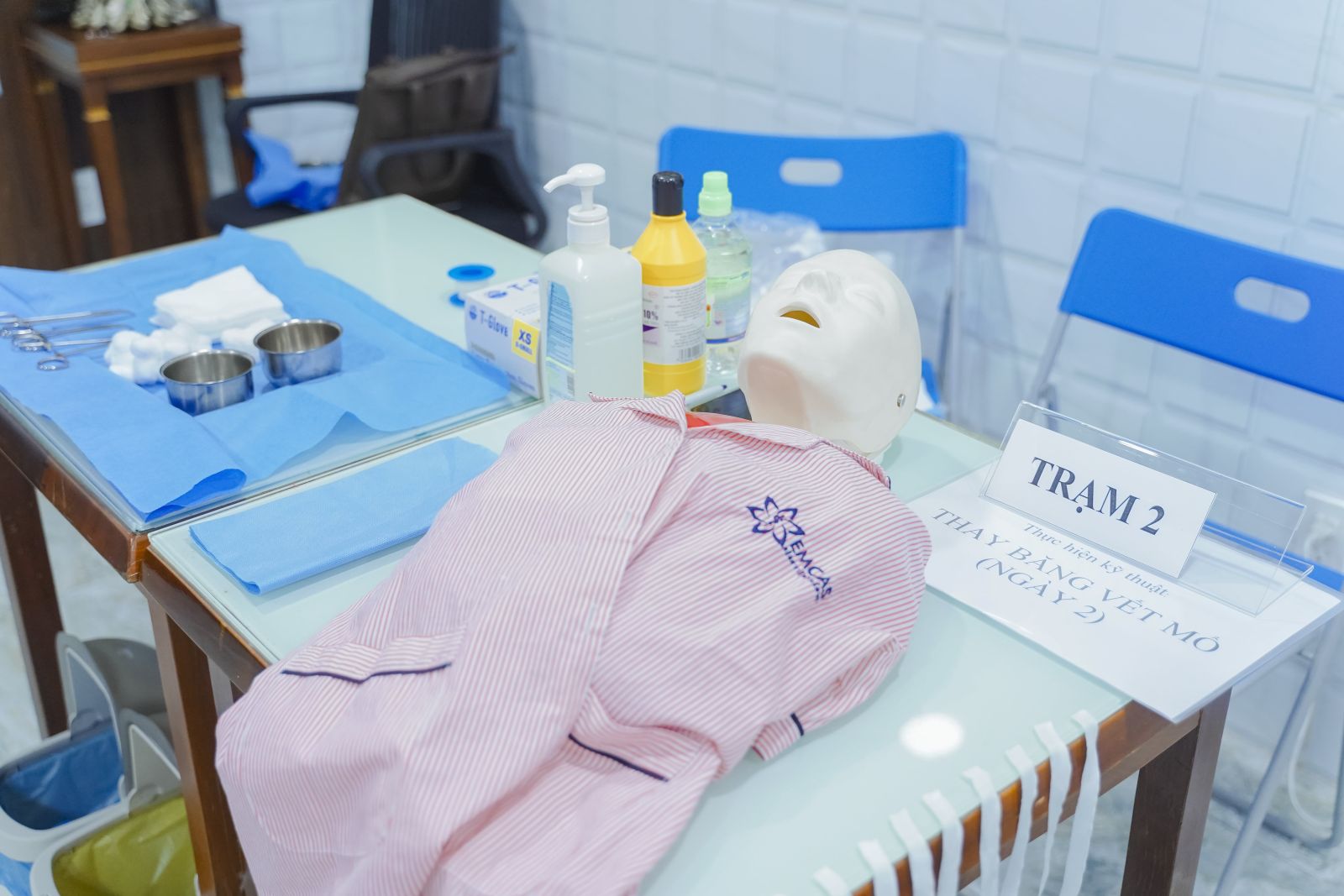 Bế Giảng Khóa Đào Tạo Liên Tục Cập Nhật Kiến Thức Trong Thực Hành Chăm Sóc Điều Dưỡng
