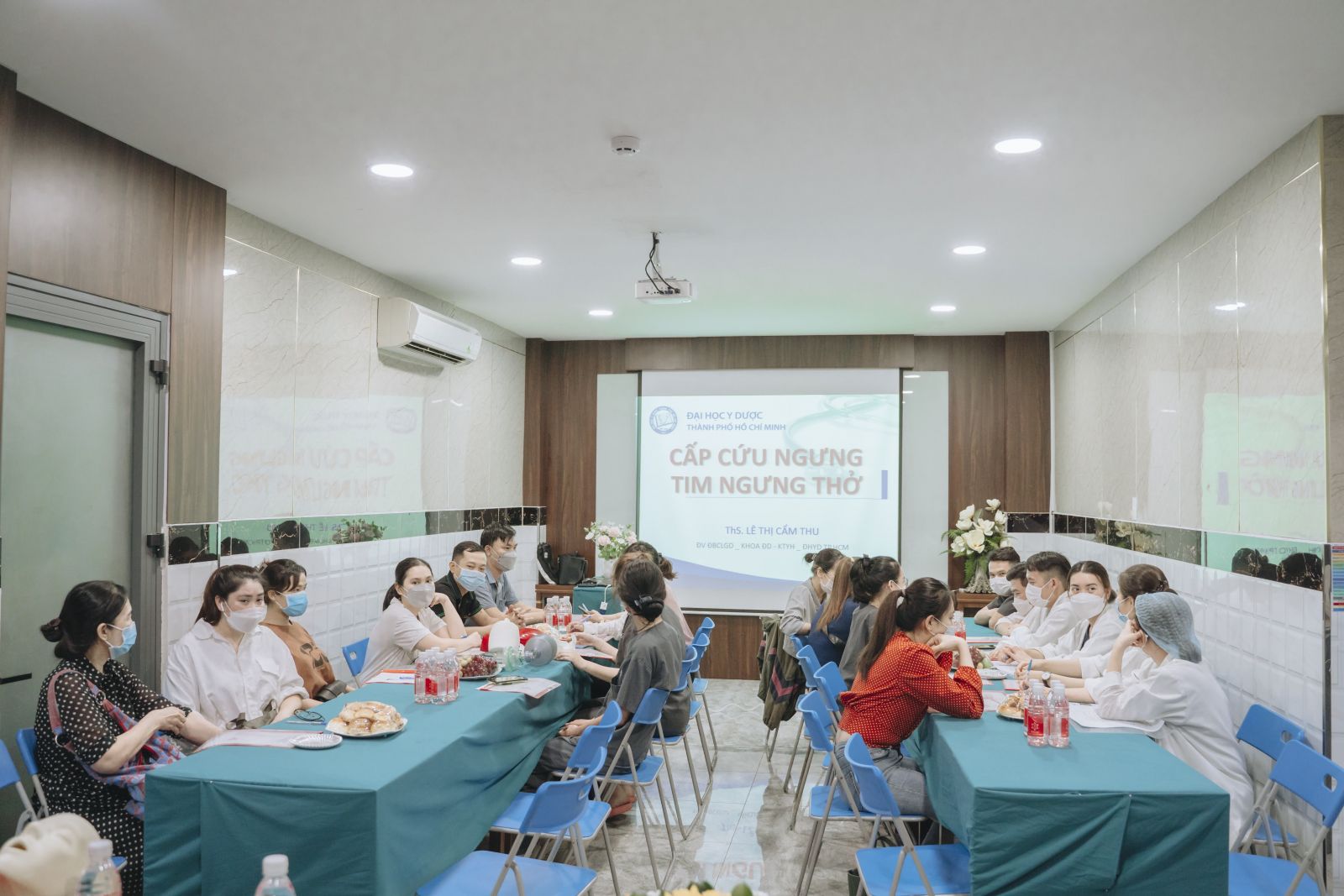 KHAI GIẢNG KHÓA ĐÀO TẠO LIÊN TỤC CẬP NHẬT KIẾN THỨC TRONG THỰC HÀNH CHĂM SÓC ĐIỀU DƯỠNG