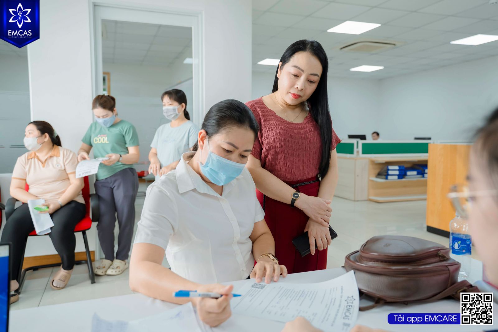 Chuyến Xe Vì Cộng Đồng – Hành Trình Tầm Soát Ung Thư Vú Cùng EMCAS
