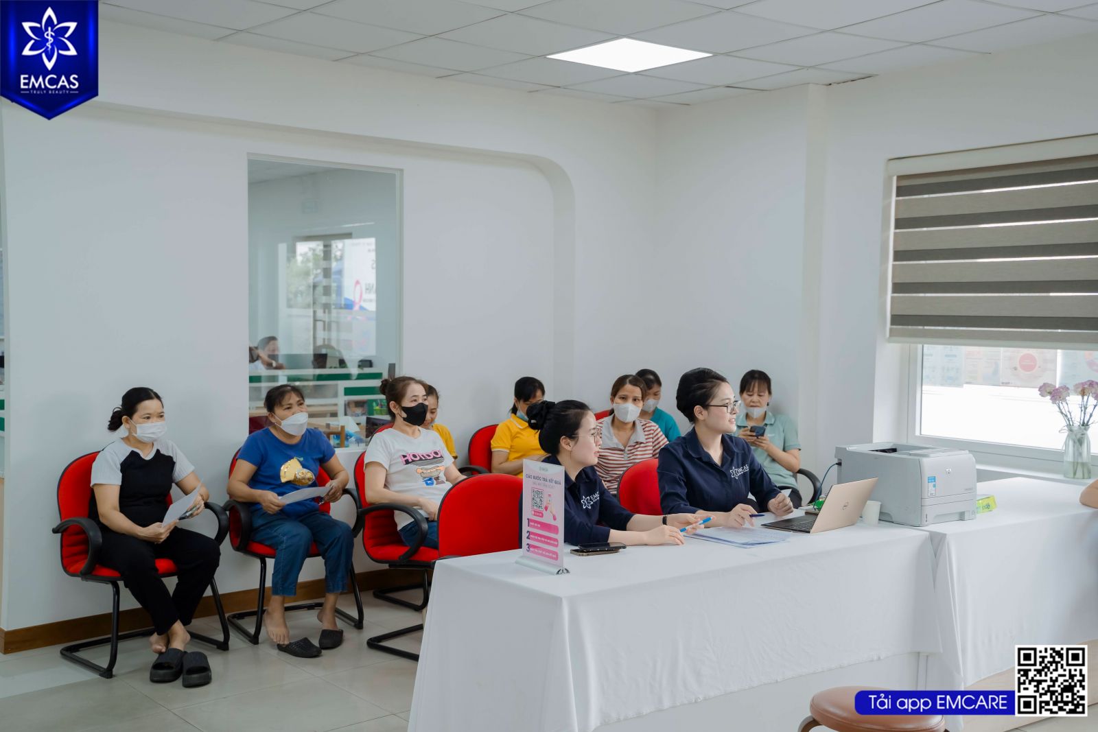 Chuyến Xe Vì Cộng Đồng – Hành Trình Tầm Soát Ung Thư Vú Cùng EMCAS