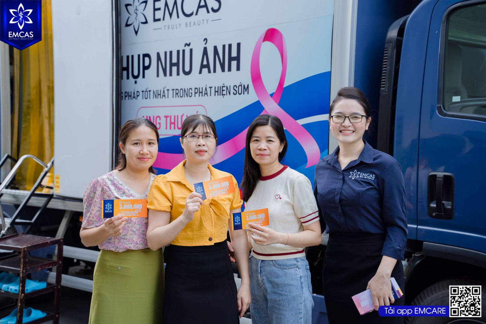 Chuyến Xe Vì Cộng Đồng – Hành Trình Tầm Soát Ung Thư Vú Cùng EMCAS