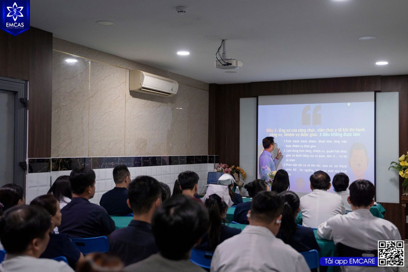 Tập Huấn Kỹ Năng Giao Tiếp, Ứng Xử, Y Đức Trong Bệnh Viện